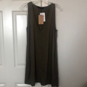 NWT Knot Sisters Dress